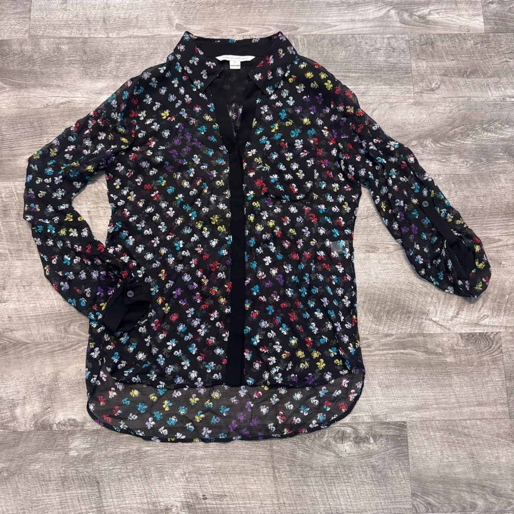 Diane Von Furstenberg Silk Sheer Floral Print Black Button Down Top Womens Sz. 6
